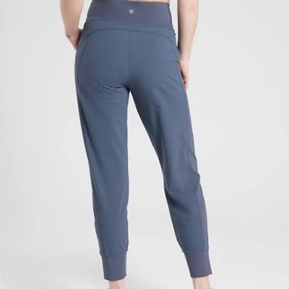 Athleta distance jogger - Picture 2 of 5